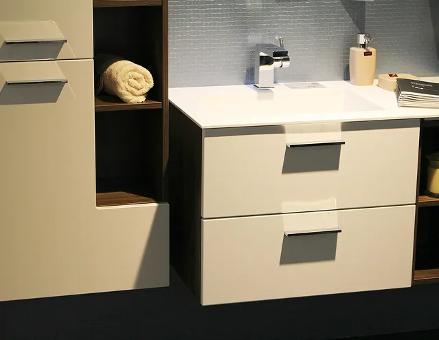 Design contemporain de cuisine rénovée